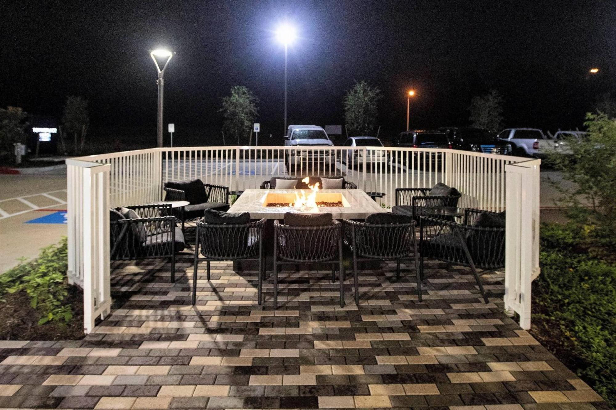 Towneplace Suites By Marriott Conroe Zewnętrze zdjęcie